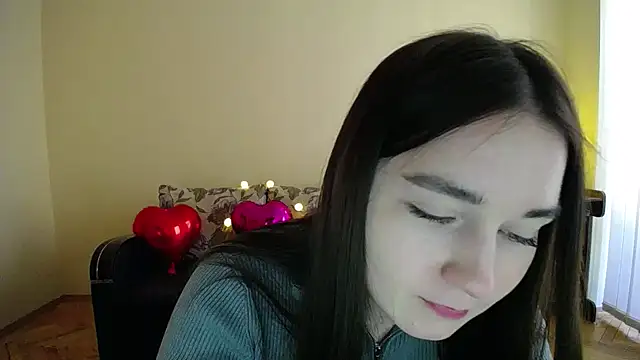 Snapshot of Pretty_shy chatting on March 19, 2025, 1:51 pm Pretty shy online show from March 19, 2025, 1:51 pm