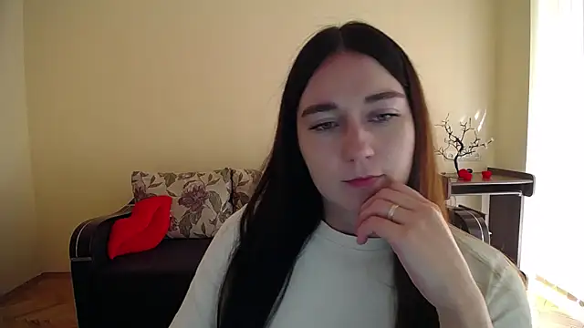 Snapshot of Pretty_shy chatting on September 16, 2025, 8:15 am Pretty shy online show from September 16, 2025, 8:15 am