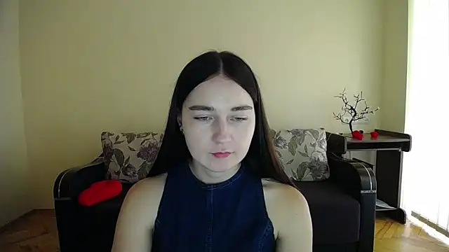 Snapshot of Pretty_shy chatting on September 22, 2025, 8:49 am Pretty shy online show from September 22, 2025, 8:49 am