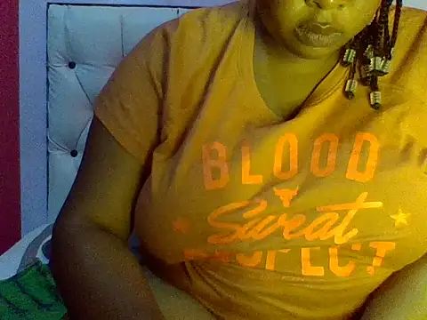 zoey10 online show from October 7, 2025, 8:11 am