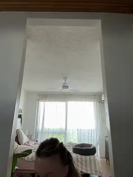 isisxoxx online show from September 9, 2025, 10:09 pm