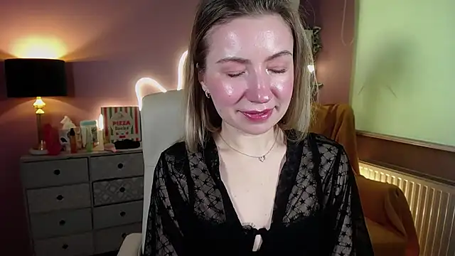 Mia Tasty online show from March 6, 2025, 10:52 am