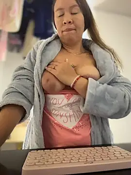 Emiily lee online show from February 12, 2026, 9:15 am