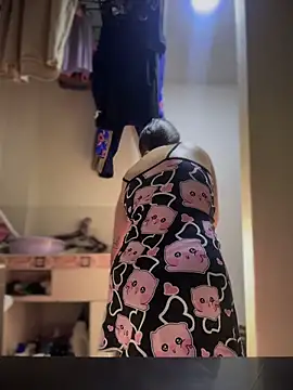 Emiily lee online show from April 6, 2026, 11:22 am