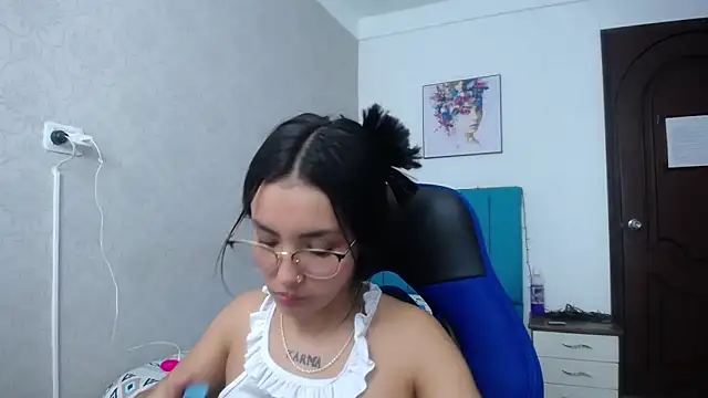 antonella sweetlittle online show from January 17, 2025, 3:22 pm