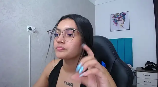 antonella sweetlittle online show from March 18, 2025, 6:48 pm