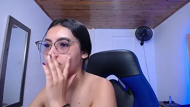 antonella sweetlittle online show from November 5, 2025, 1:11 pm