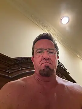 sluttydylan online show from December 20, 2025, 5:36 am