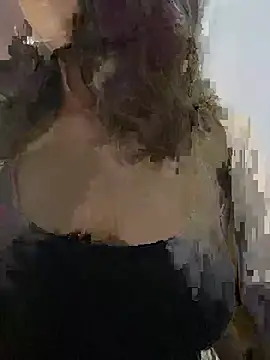 Snapshot of farah-36 chatting on January 11, 2025, 5:51 pm farah-36 online show from January 11, 2025, 5:51 pm