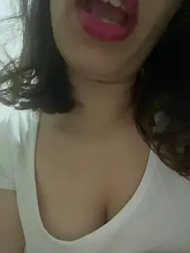 Snapshot of farah-36 chatting on February 21, 2025, 3:34 am farah-36 online show from February 21, 2025, 3:34 am