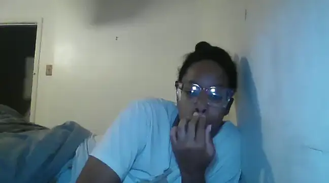 madamsensuale online show from December 7, 2024, 6:43 am