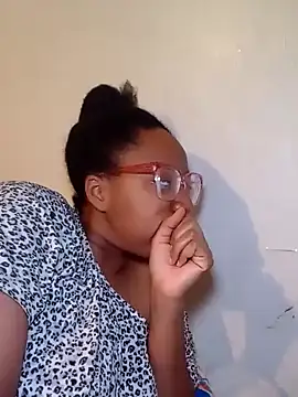 madamsensuale online show from January 24, 2025, 2:39 am