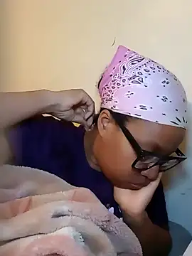 madamsensuale online show from March 17, 2025, 11:54 pm