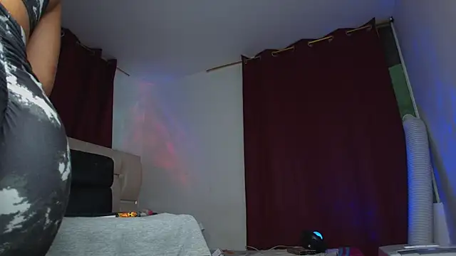 im mishellbigass online show from January 6, 2026, 6:06 am