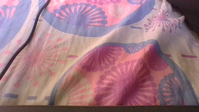 MaximoSualteza777 online show from January 17, 2025, 8:44 pm