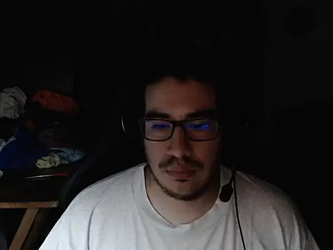 thealfawolf01 online show from January 9, 2025, 11:45 pm