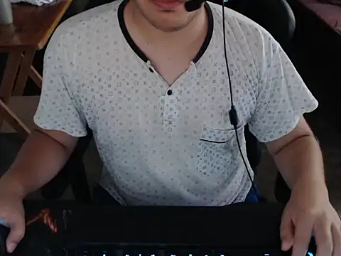 thealfawolf01 online show from January 26, 2025, 8:34 pm