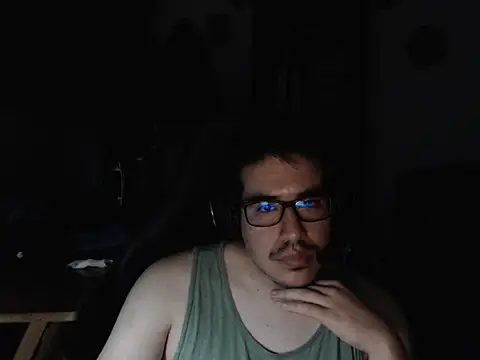 thealfawolf01 online show from March 2, 2025, 7:21 am