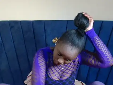 Snapshot of Layla_Amish1 chatting on May 7, 2026, 6:19 am Layla Amish1 online show from May 7, 2026, 6:19 am