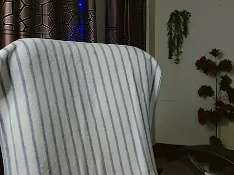 Unlucky-flowers online show from January 4, 2025, 5:16 pm