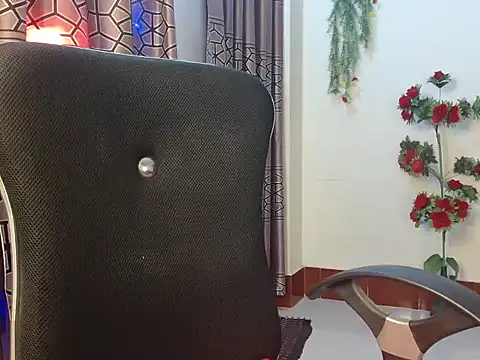 Unlucky-flowers online show from January 18, 2025, 12:36 pm