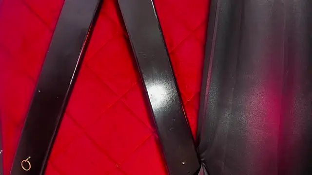 hanna slut  online show from January 7, 2025, 8:56 am