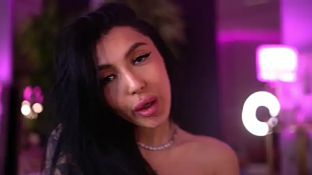 AishaDevoe online show from February 19, 2025, 2:01 am