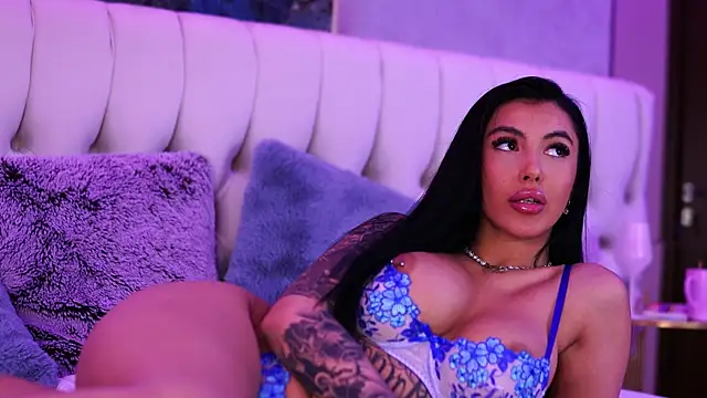 AishaDevoe online show from March 9, 2025, 1:14 am