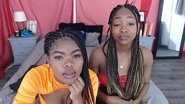 AdelynYasmin online show from March 4, 2025, 1:59 pm