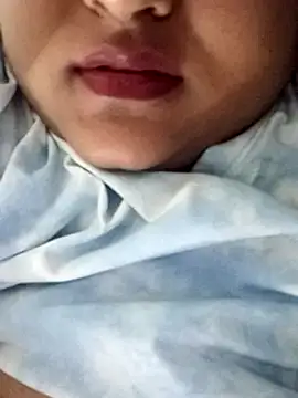 Snapshot of smile_pretty chatting on December 18, 2024, 8:47 pm smile pretty online show from December 18, 2024, 8:47 pm