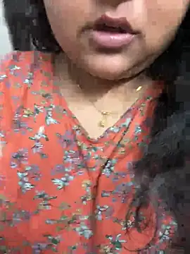 Snapshot of smile_pretty chatting on February 14, 2025, 5:57 pm smile pretty online show from February 14, 2025, 5:57 pm