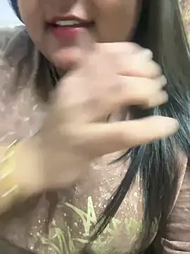 Snapshot of smile_pretty chatting on February 25, 2025, 12:03 am smile pretty online show from February 25, 2025, 12:03 am