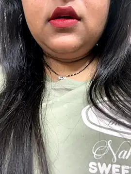 Snapshot of smile_pretty chatting on October 13, 2025, 4:18 pm smile pretty online show from October 13, 2025, 4:18 pm