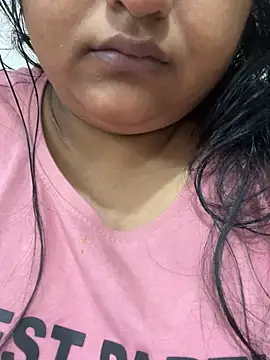 Snapshot of smile_pretty chatting on October 24, 2025, 8:05 pm smile pretty online show from October 24, 2025, 8:05 pm