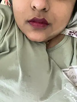 Snapshot of smile_pretty chatting on November 25, 2025, 6:52 pm smile pretty online show from November 25, 2025, 6:52 pm