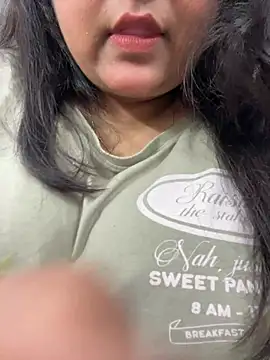 smile pretty online show from February 4, 2026, 6:03 pm