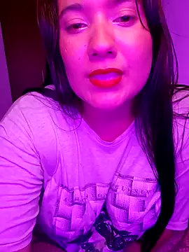 Snapshot of Blushing_Katy chatting on April 11, 2026, 3:11 am Blushing Katy online show from April 11, 2026, 3:11 am