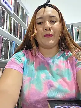 Snapshot of Blushing_Katy chatting on July 3, 2026, 12:06 am Blushing Katy online show from July 3, 2026, 12:06 am