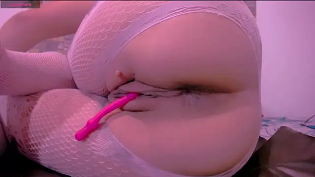 CrazyRousex online show from September 15, 2025, 2:28 pm