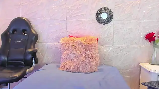 paula  cruzz online show from March 14, 2025, 7:23 pm