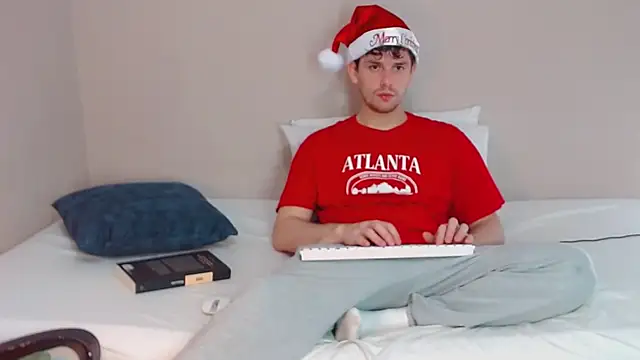 Snapshot of Elio555 chatting on December 26, 2024, 4:43 am Elio555 online show from December 26, 2024, 4:43 am