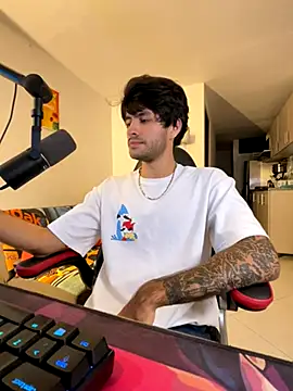 justin stark7 online show from September 16, 2025, 12:33 am