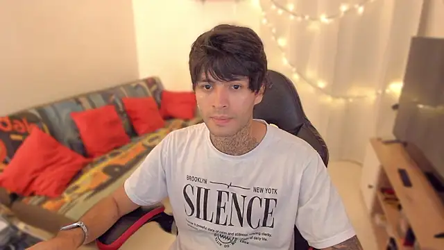 justin stark7 online show from February 11, 2026, 1:16 pm