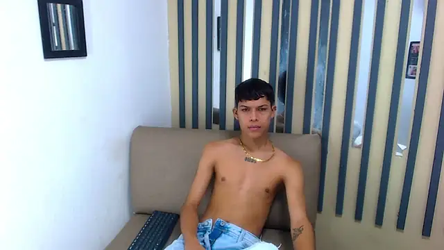 Levis Montes online show from December 20, 2024, 2:05 pm