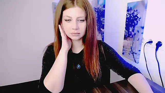 Snapshot of Lizzy_Love chatting on March 14, 2026, 10:32 am Lizzy Love online show from March 14, 2026, 10:32 am