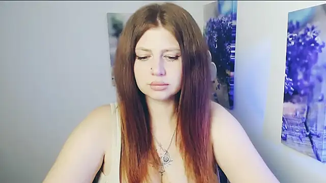 Snapshot of Lizzy_Love chatting on April 22, 2026, 9:55 am Lizzy Love online show from April 22, 2026, 9:55 am