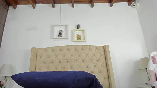 allisson m online show from March 17, 2025, 12:04 pm