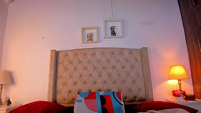 allisson m online show from February 28, 2026, 12:06 pm