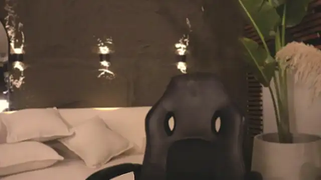 Snapshot of Logan_Varela chatting on February 21, 2025, 9:54 pm Logan Varela online show from February 21, 2025, 9:54 pm