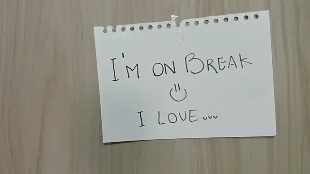 Snapshot of Queen_Antonella_Oficial chatting on January 20, 2025, 3:39 pm Queen Antonella Oficial online show from January 20, 2025, 3:39 pm